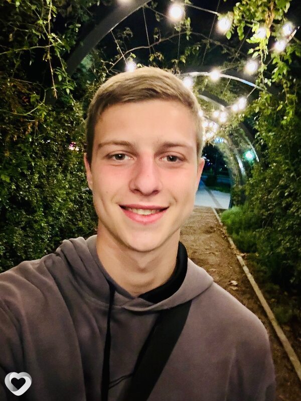 Артём, 24, Новочеркасске — анкета №4004722