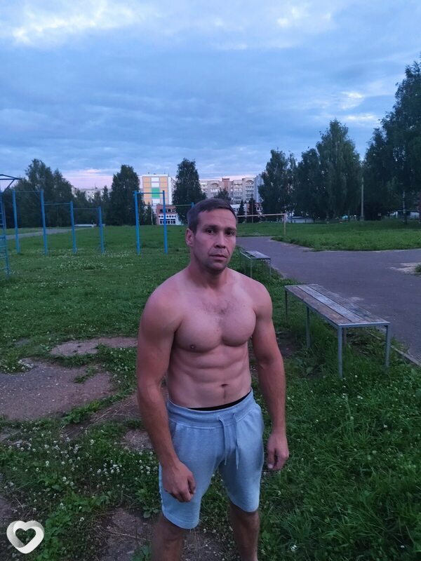 Артём, 38, Кирове — анкета №4004526