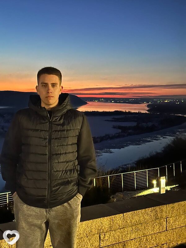 Павел, 20, Самаре — анкета №4005106