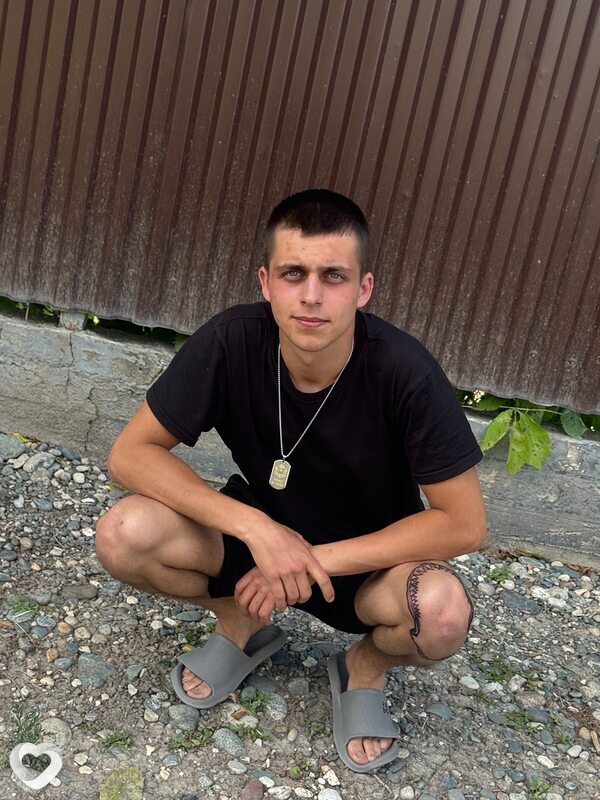 Артём, 19, Новороссийске — анкета №4007721