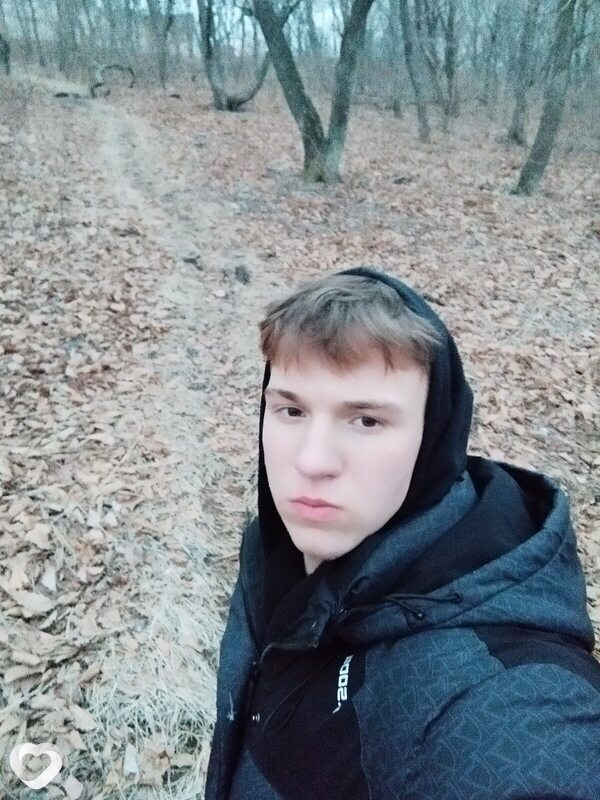 Илья, 19, Владивостоке — анкета №4007978