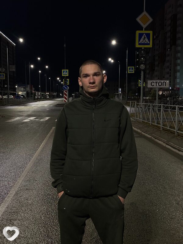 Дмитрий, 19, Тюмени — анкета №4009023