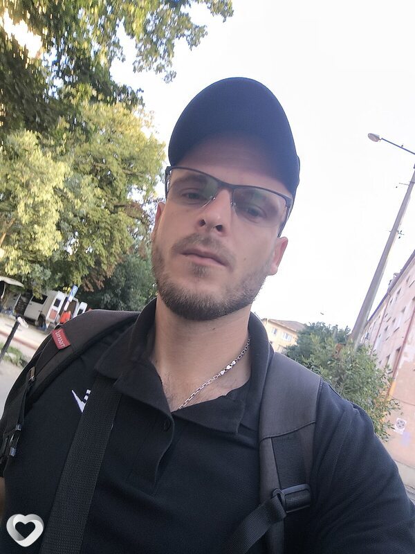 Назарій, 29, Ивано-Франковске — анкета №4009627