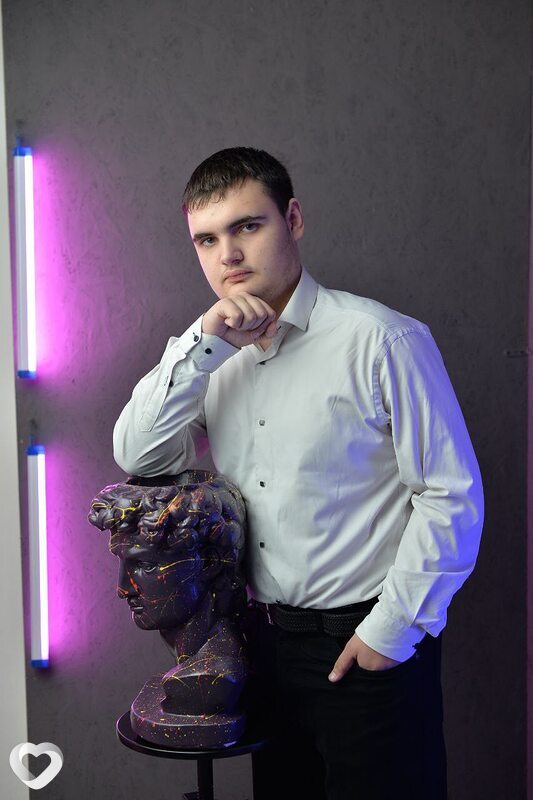 Кирилл, 18, Луганске — анкета №4010871