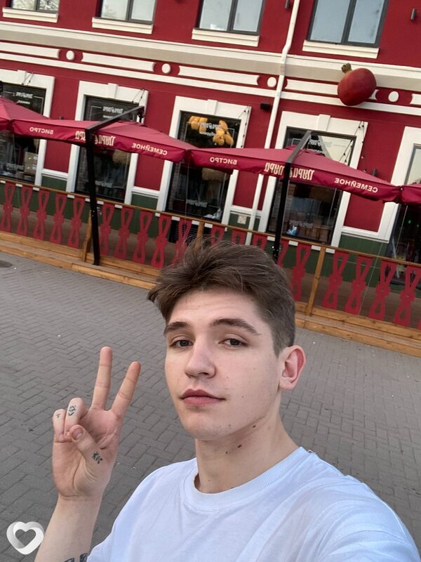 Кирилл, 25, Ейске — анкета №4011739