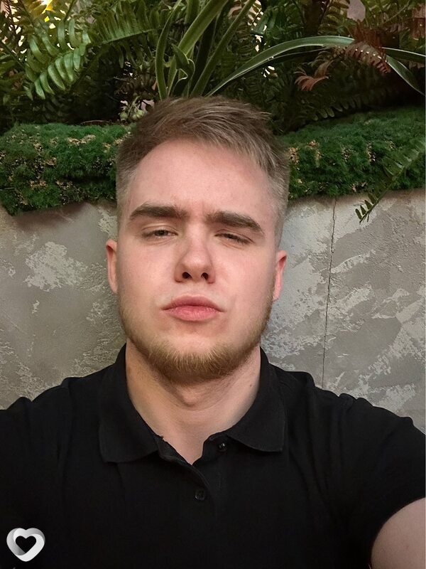 Артём, 19, Ярославле — анкета №4012476