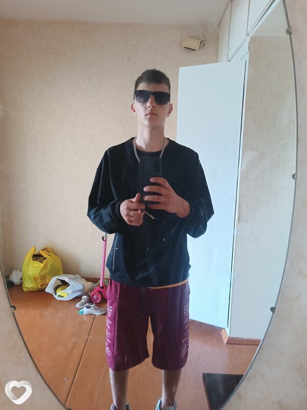 Moisei, 19, Бобруйске — анкета №4012531