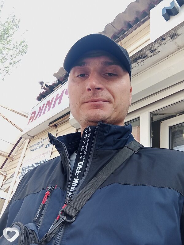 Иван, 33, Снежном — анкета №4012654