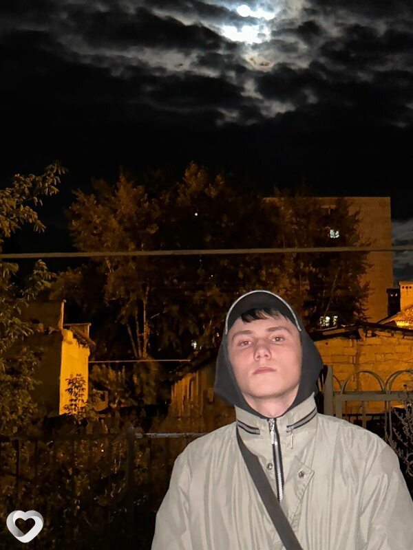 Андрей, 20, Москве — анкета №4013459