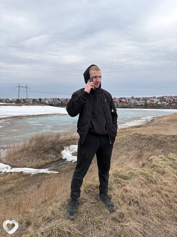 Максим, 23, Барнауле — анкета №4014255