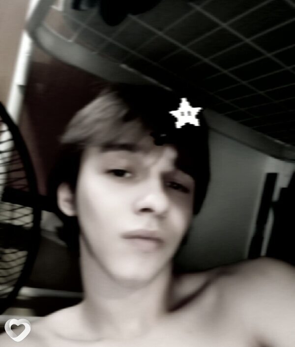 Антон, 19, Новосибирске — анкета №4015661