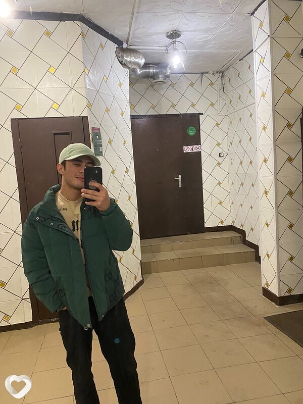 Искандар, 24, Красноярске — анкета №4015685