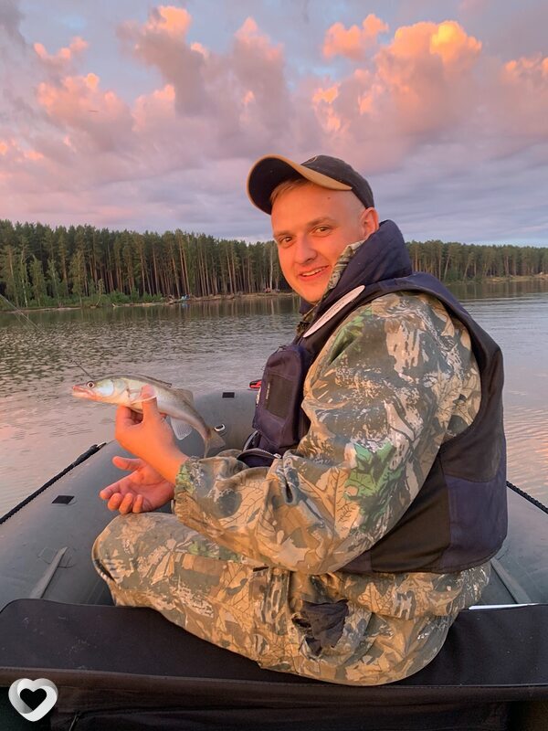 Евгений, 26, Шарыпове — анкета №4015798