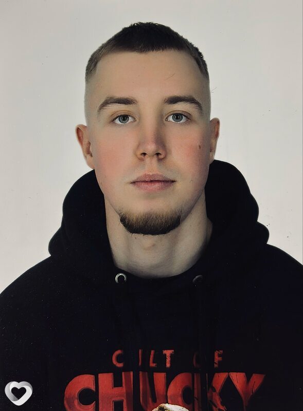Артем, 22, Абакане — анкета №4016557