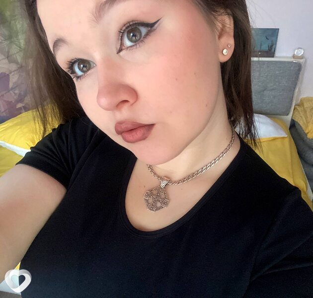 Арина, 20, Москве — анкета №4016535