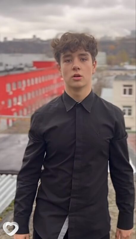 Дмитрий, 19, Севастополе — анкета №4017200
