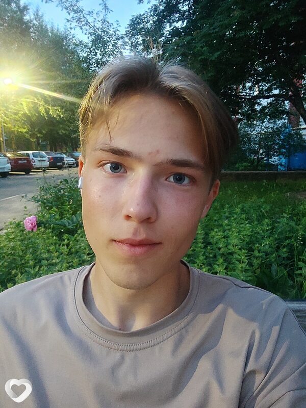 Данил, 21, Набережных Челнах — анкета №4017455