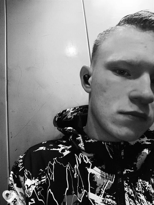 Даня, 21, Набережных Челнах — анкета №4017487
