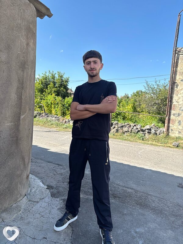 Овик, 23, Твери — анкета №4018154