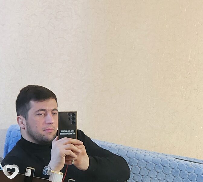 Амир, 26, Енакиеве — анкета №4018675