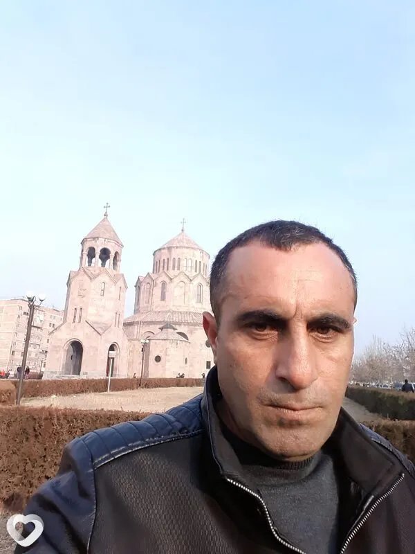 Хчо, Ребриха