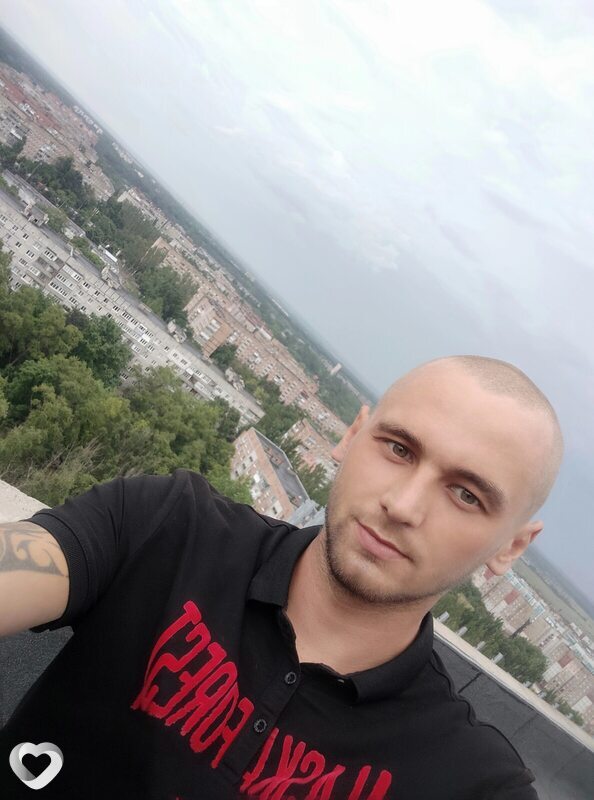 Михаил, 32, Донецке — анкета №4019236