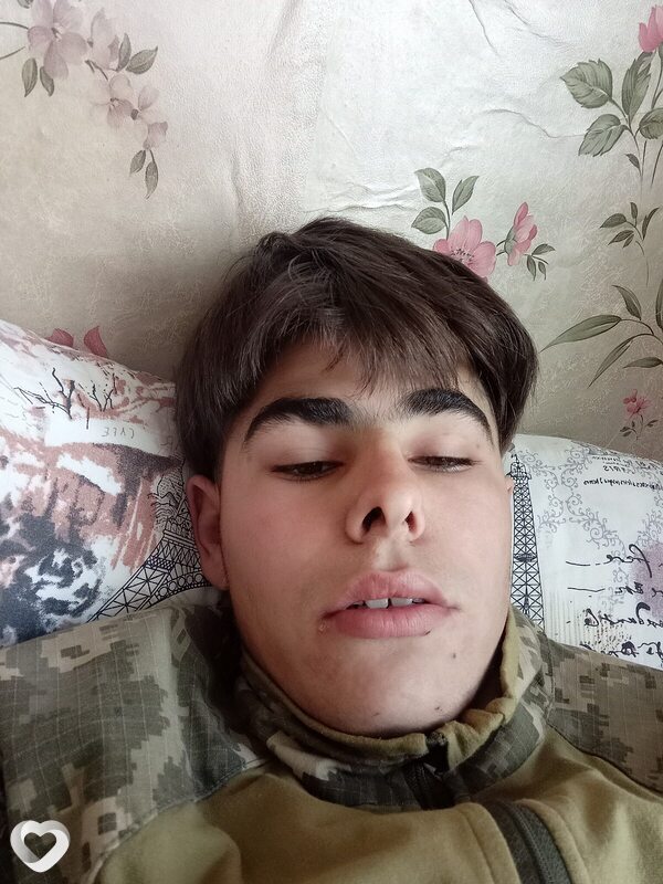 Александр, 20, Днепр — анкета №4019115