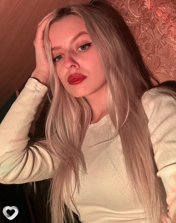 Елизавета, 21, Пинске — анкета №4019836