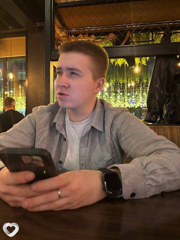 Денис, 24, Магадане — анкета №4020123