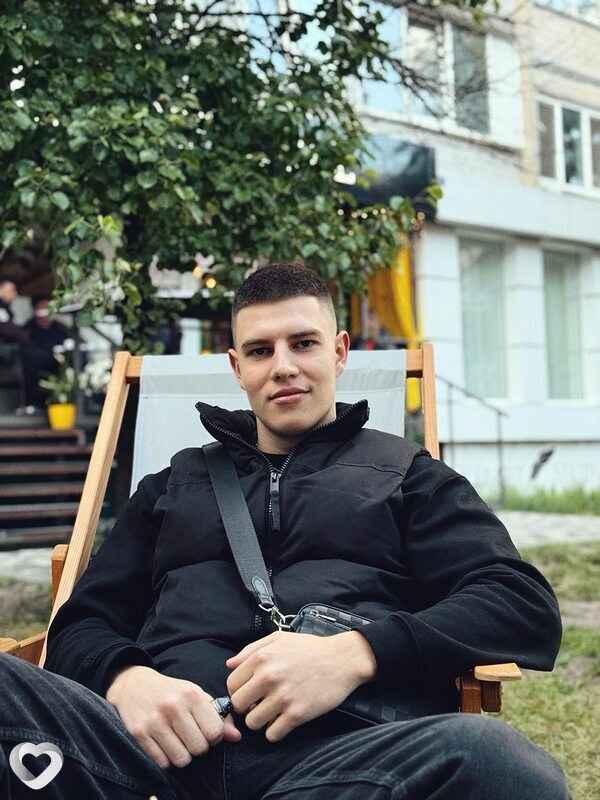 Саша, 21, Киеве — анкета №4020418