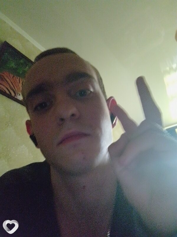 Максим, 23, Кривое Роге — анкета №4023244