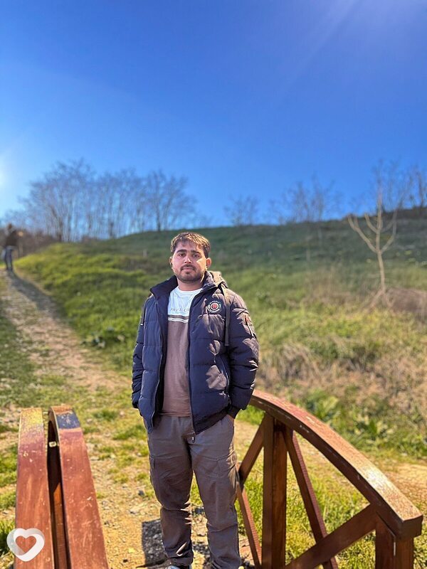 Hasnain, Cluj