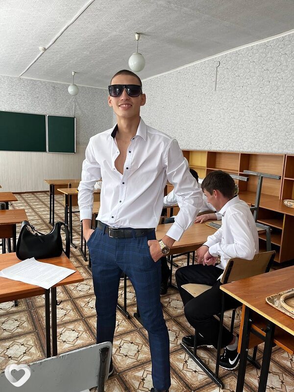 Артем, 23, Белгороде — анкета №4023930