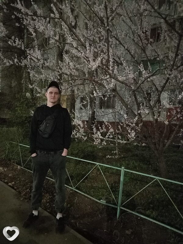 Роман, 24, Саратове — анкета №4023937