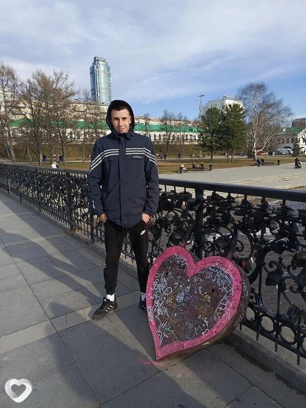 Андрей, 21, Екатеринбурге — анкета №4025178