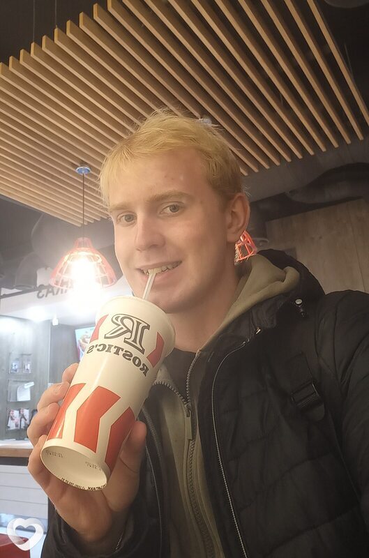 Андрей, 20, Екатеринбурге — анкета №4025582