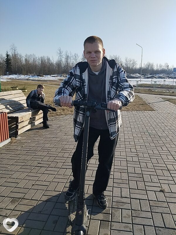 Роман, 19, Дзержинске — анкета №4026007