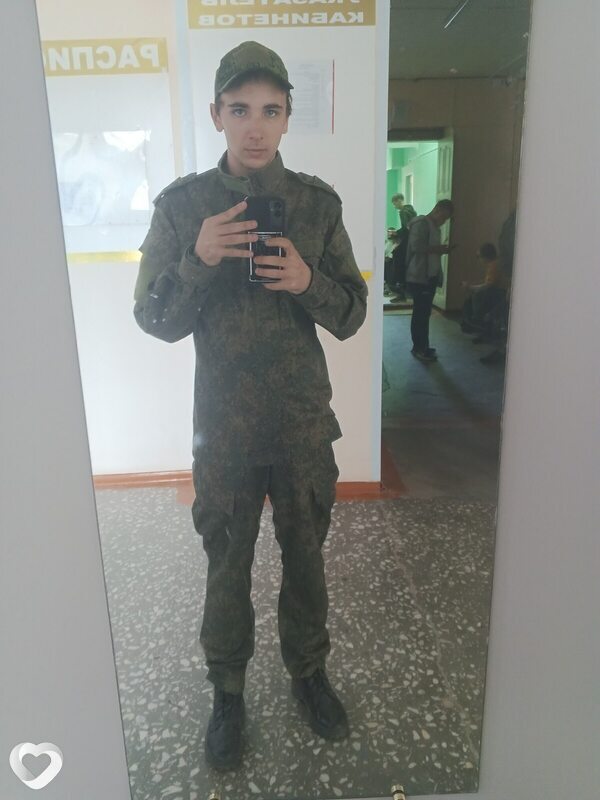 Дима, 20, Екатеринбурге — анкета №4027386