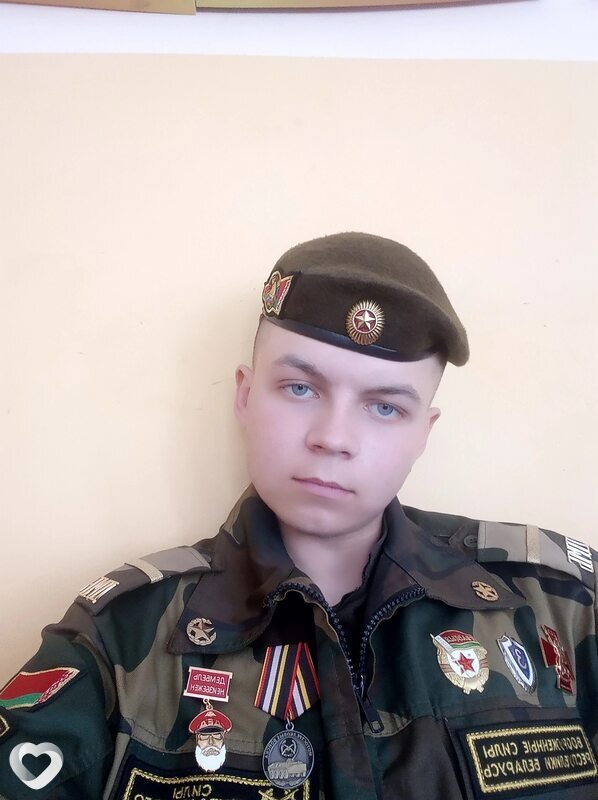 Лёша, 24, Солигорске — анкета №4027597