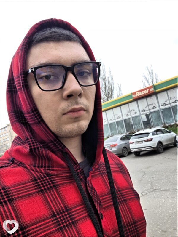Дима, 25, Донецке — анкета №4028063