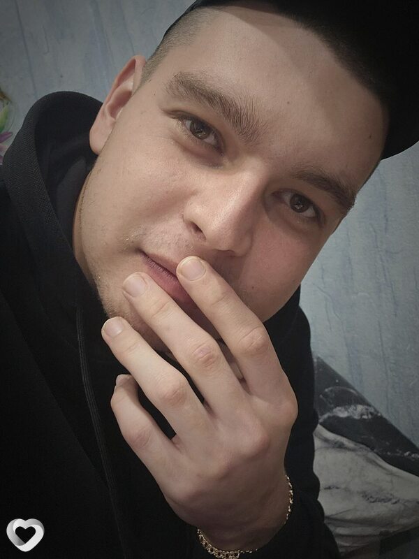 Илья, 26, Сызрани — анкета №4028495