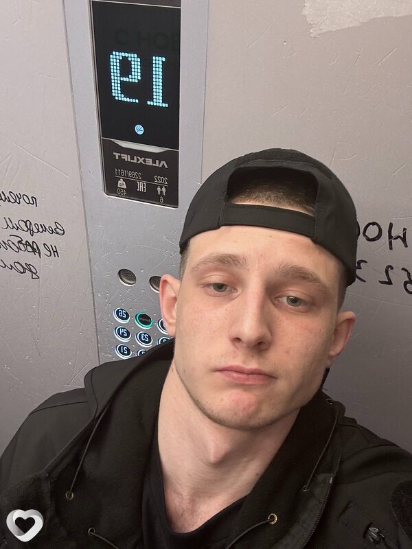 Александр, 21, Санкт-Петербурге — анкета №4028683