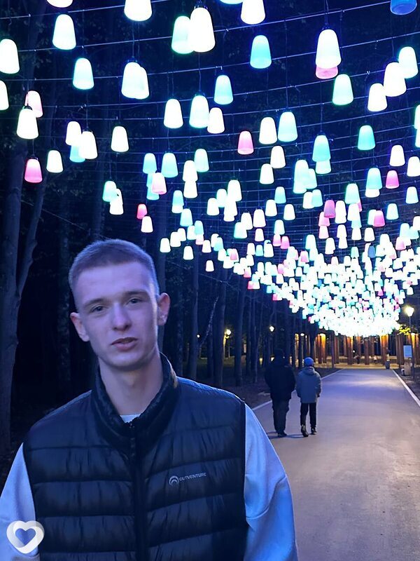 Kirill, 22, Москве — анкета №4028632
