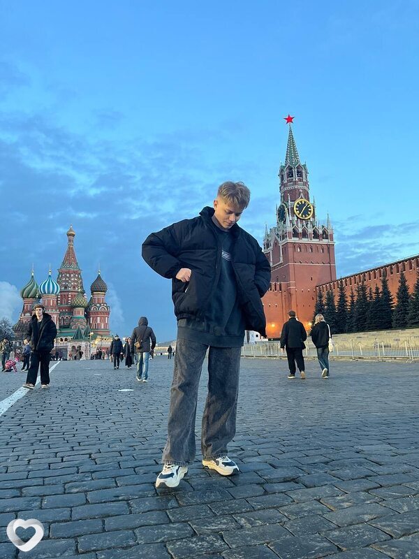 Саша, 24, Саратове — анкета №4029584