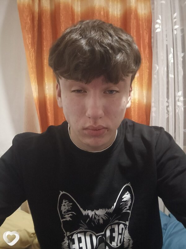 Денис, Свободный