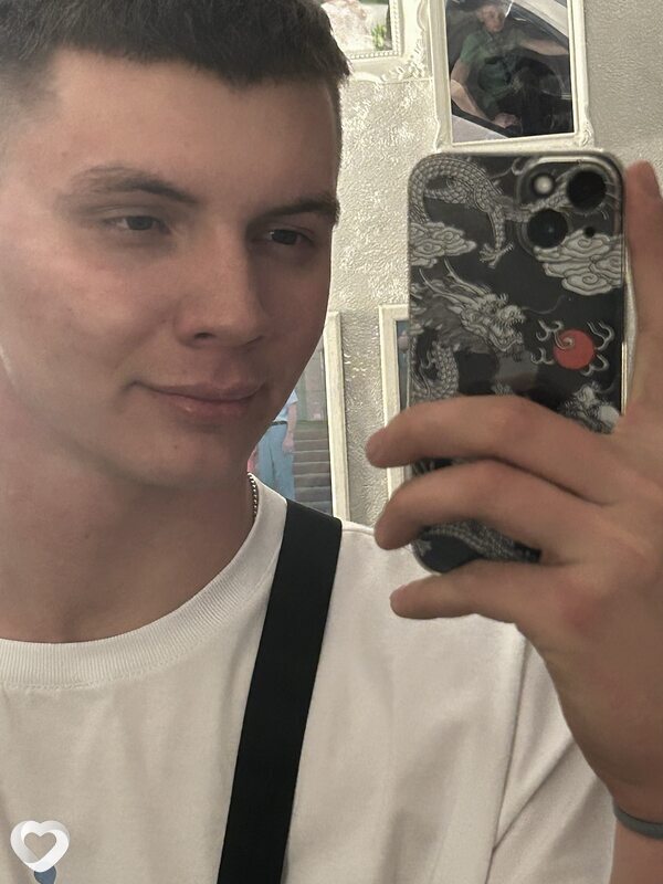 Евгений, 24, Старом Осколе — анкета №4030531