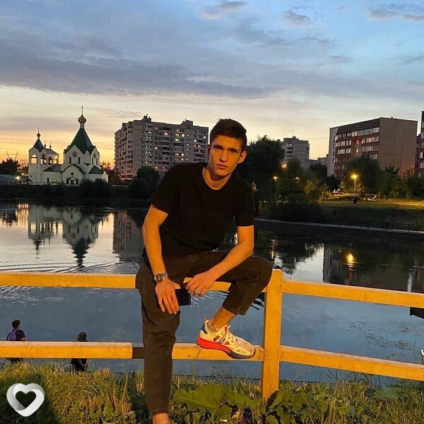 Артем, 25, Москве — анкета №4030896