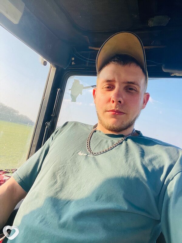 Павел, 27, Калининграде — анкета №4032378