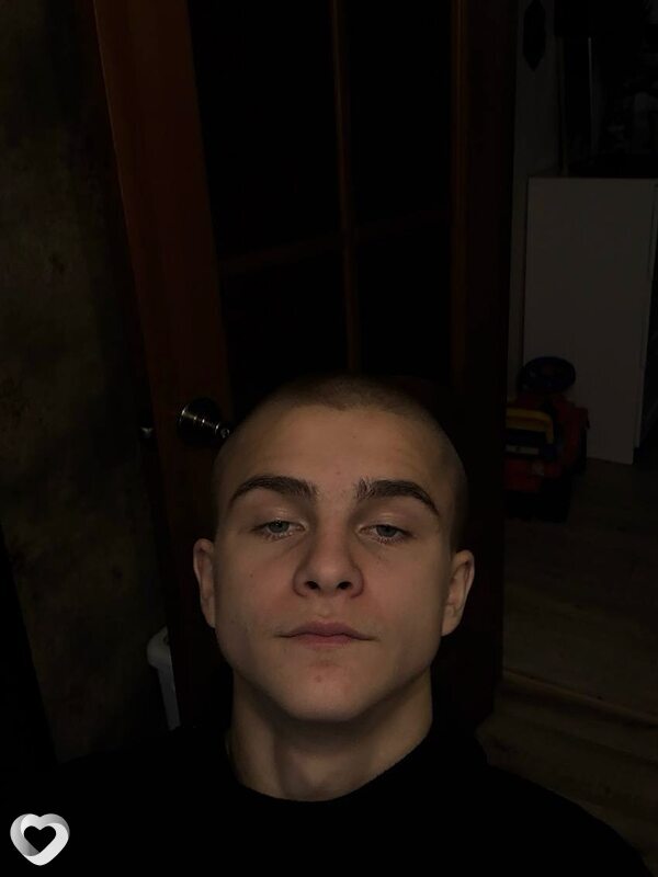 Дмитрий, 18, Новокузнецке — анкета №4032644