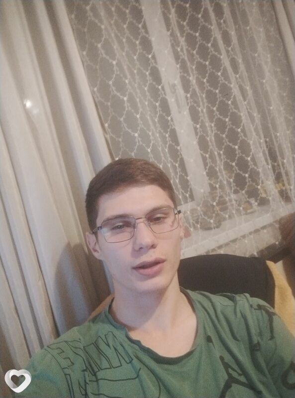 Денис, Долинск